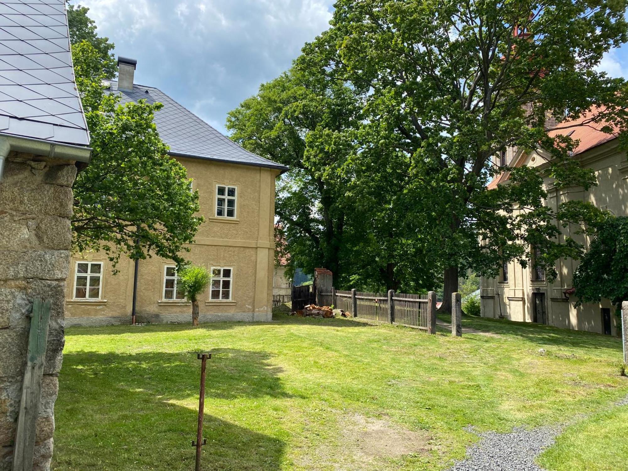 Aparthotel Na Nebi 187 Bečov nad Teplou Esterno foto